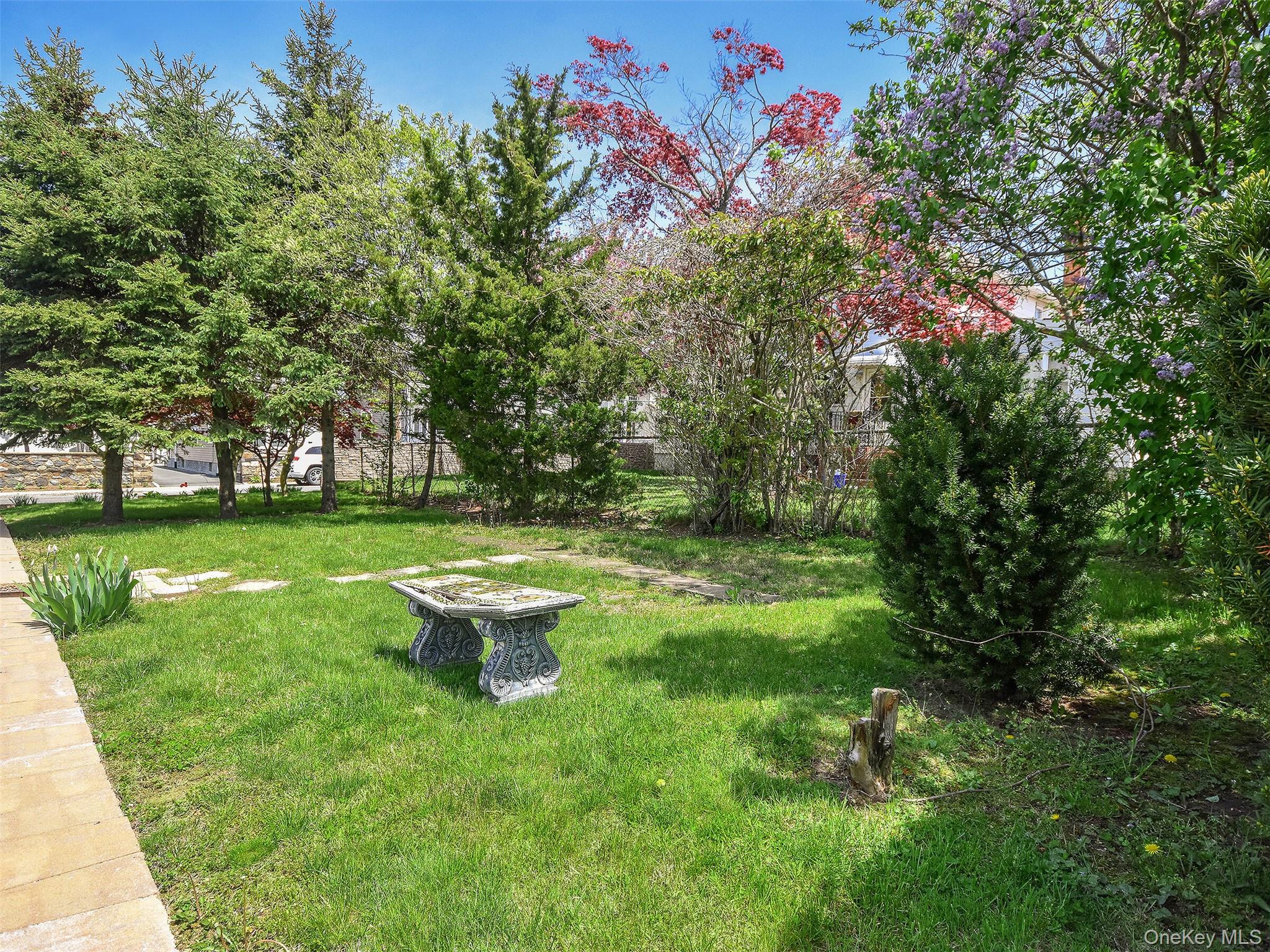#7 photo, 22 1st, Glen Cove , NY 11542