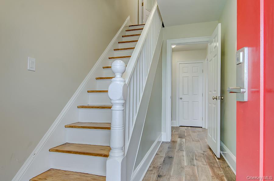 #8 photo, 22 1st, Glen Cove , NY 11542