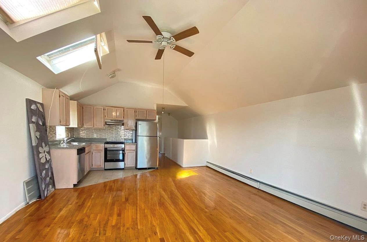 #2 photo, 259 Davis Avenue, Bronx , NY 10465