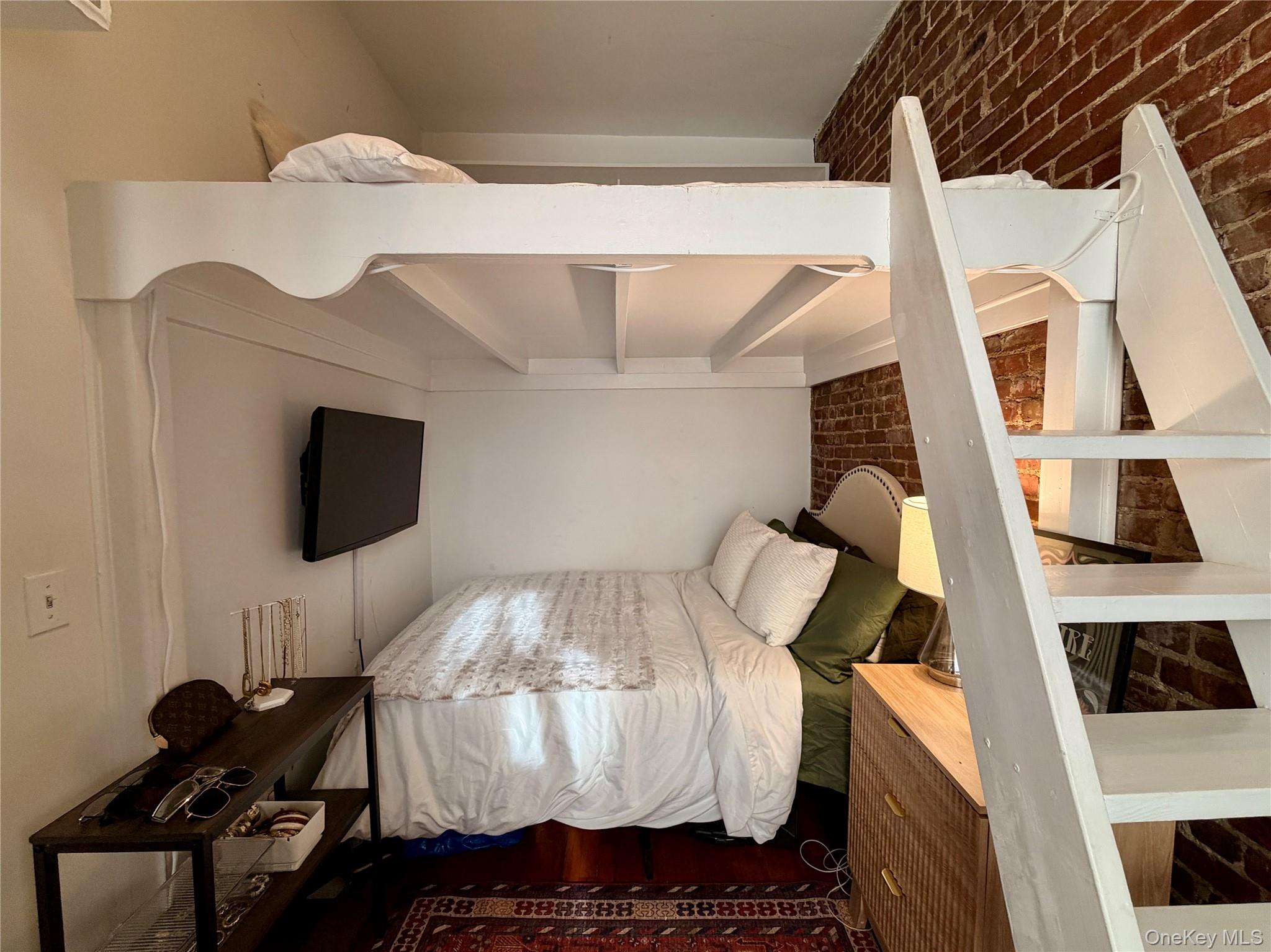 #8 photo, 53 W 76 Street, New York (Manhattan) , NY 11123