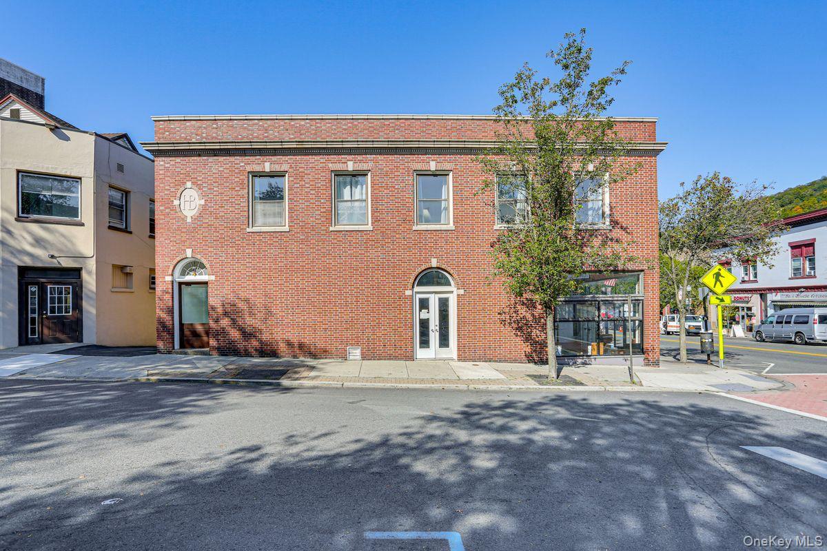 #3 photo, 31 Park Avenue, Suffern , NY 10901