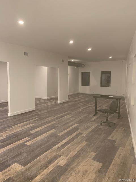 #8 photo, 31 Park Avenue, Suffern , NY 10901