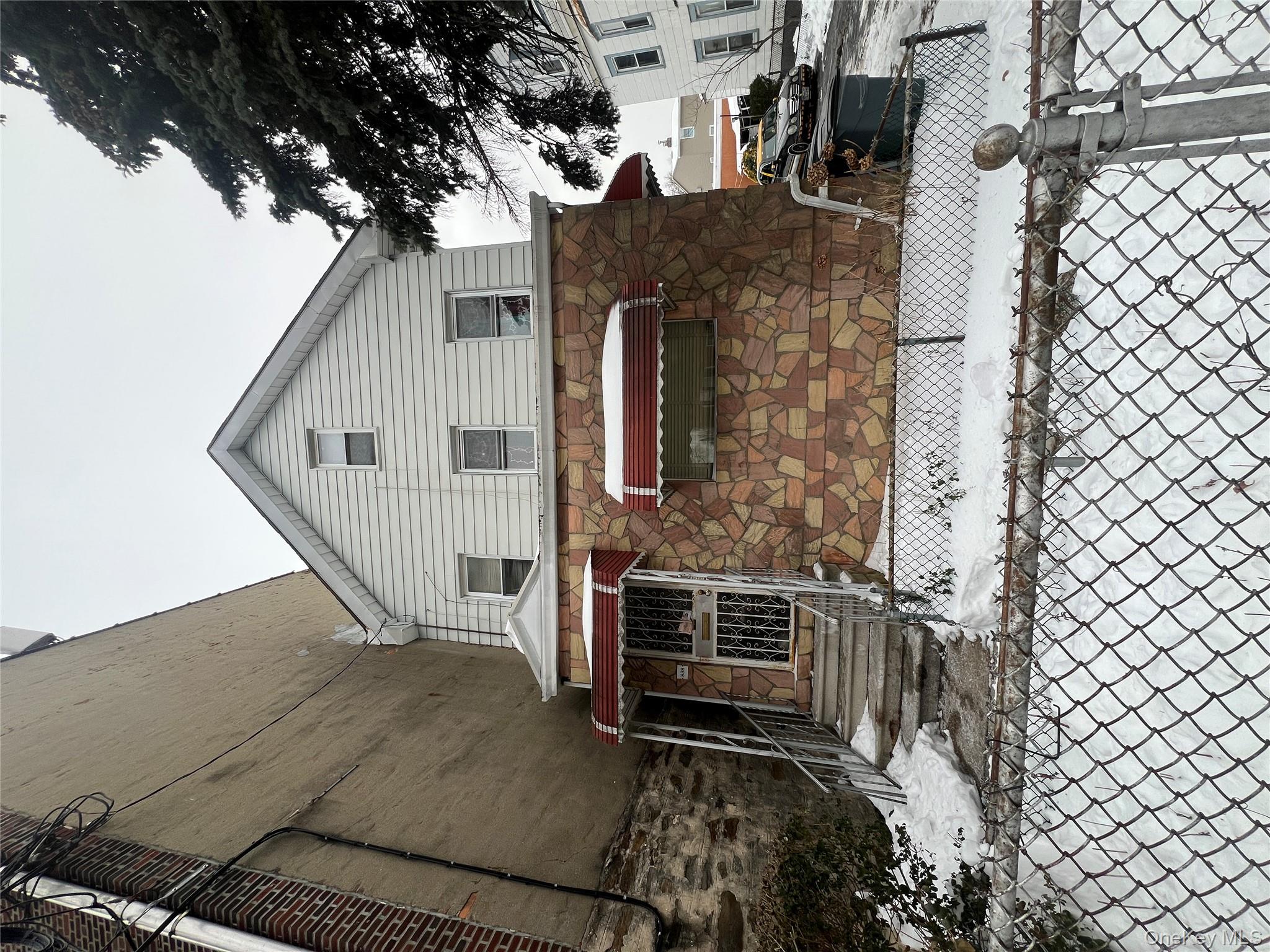 #4 photo, 838 E 226 TH, Bronx , NY 10466