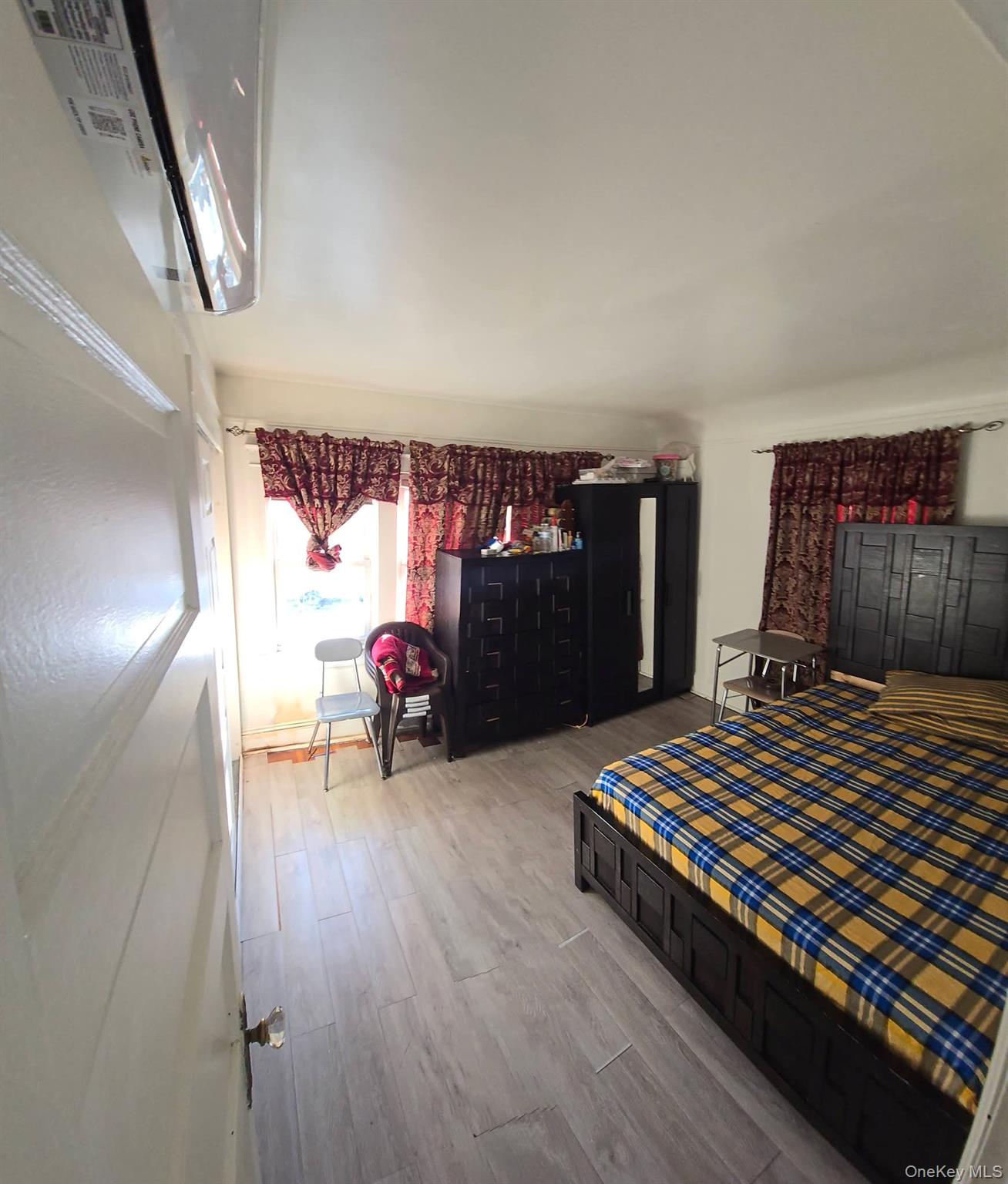 #14 photo, 1907 Lacombe Avenue, Bronx , NY 10473