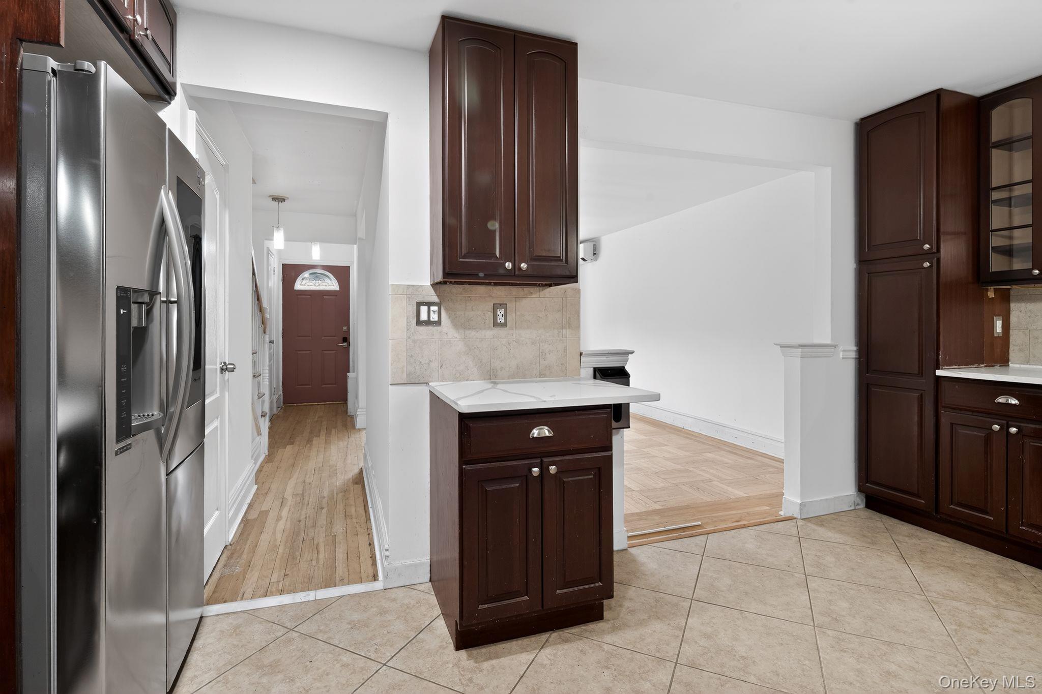 #3 photo, 4817 Wilder Avenue, ब्रोंक्स Bronx , NY 10470