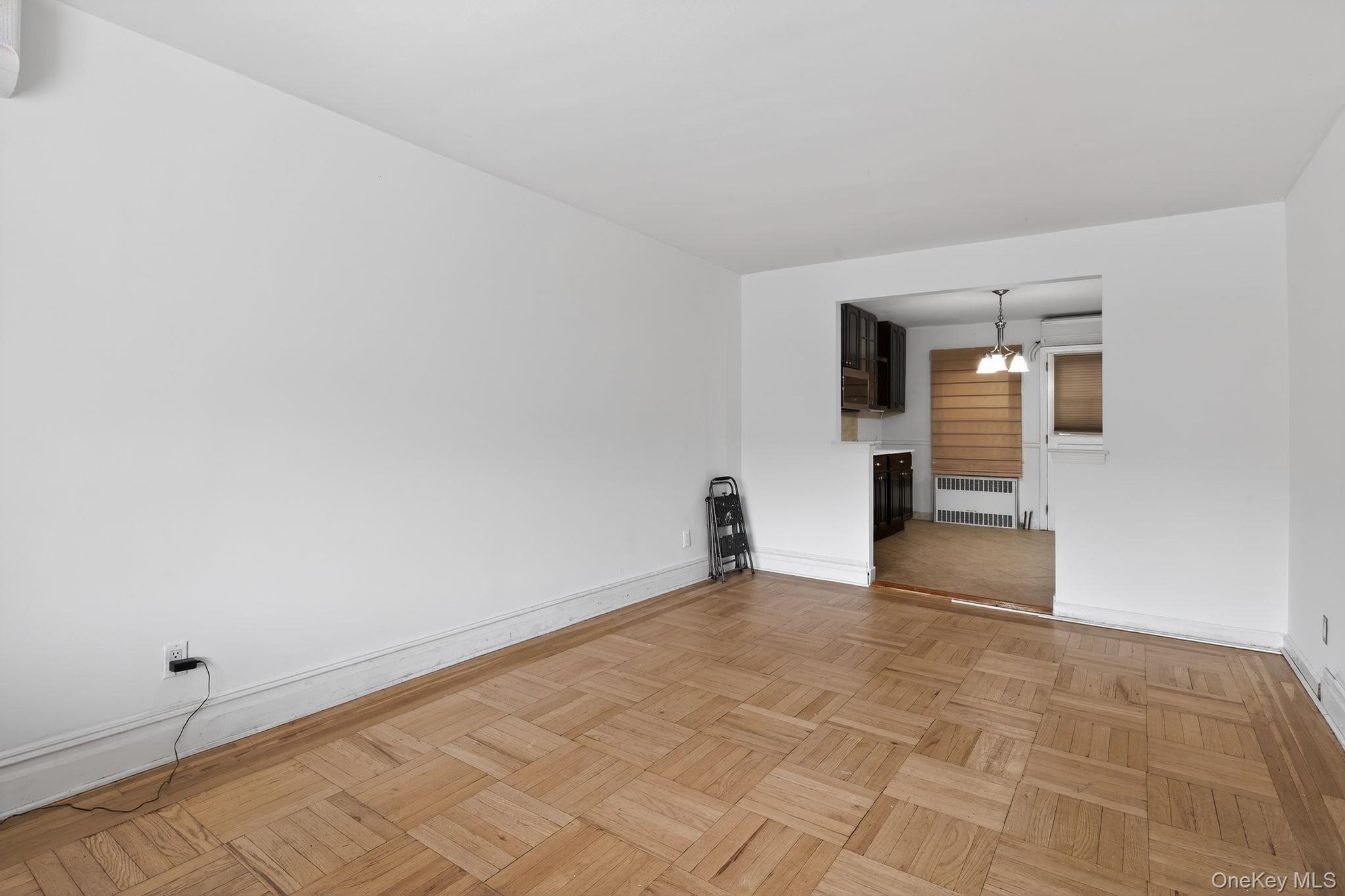 #7 photo, 4817 Wilder Avenue, ब्रोंक्स Bronx , NY 10470