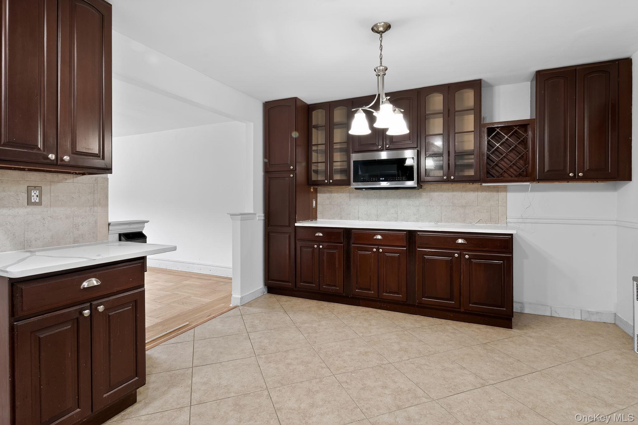 #8 photo, 4817 Wilder Avenue, ब्रोंक्स Bronx , NY 10470