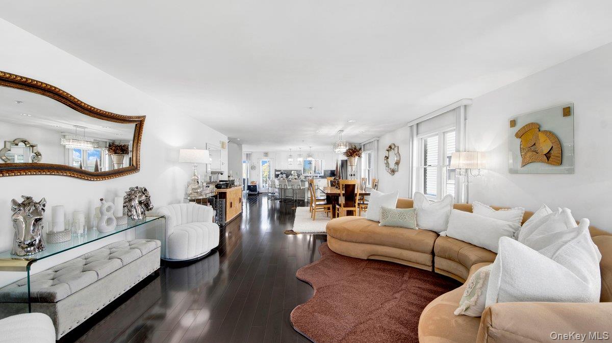 #2 photo, 27 Woodside Avenue, Harrison , NY 10604