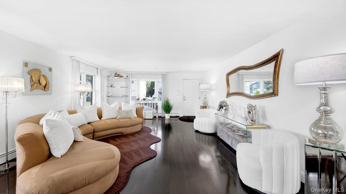 #3 photo, 27 Woodside Avenue, Harrison , NY 10604