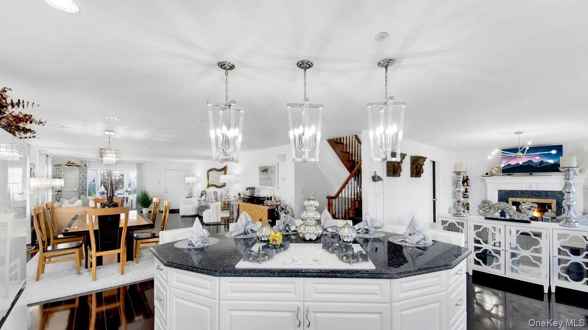 #7 photo, 27 Woodside Avenue, Harrison , NY 10604