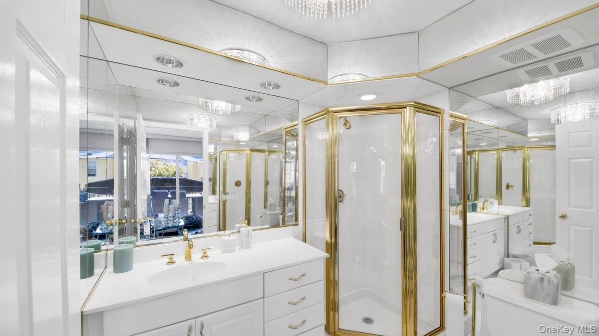 #9 photo, 27 Woodside Avenue, Harrison , NY 10604