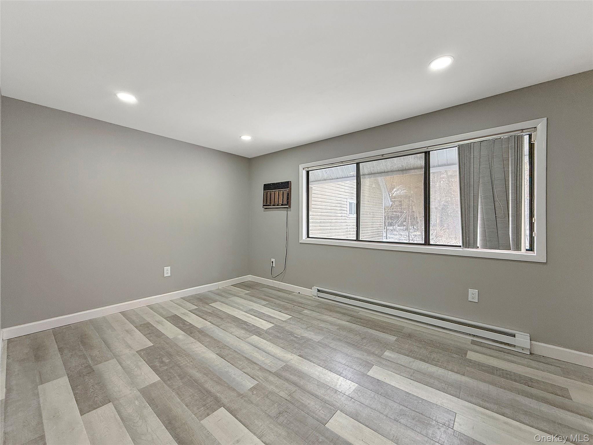 #17 photo, 36 Peter Way, Kiamesha Lake , NY 12751