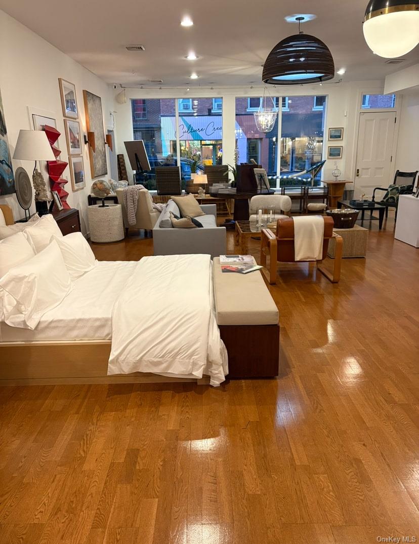 #13 photo, 317 Warren Street, Hudson , NY 12534