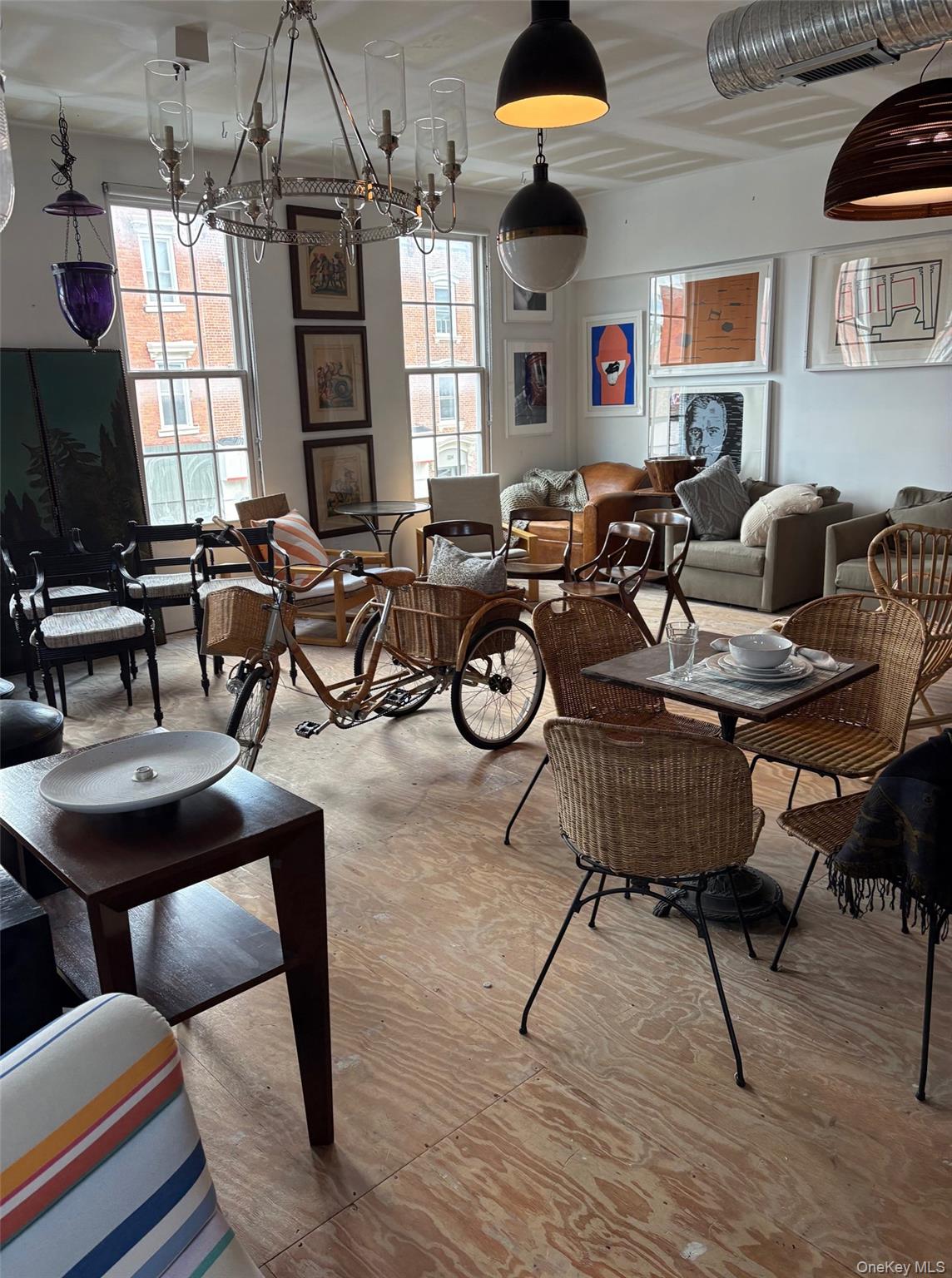 #8 photo, 317 Warren Street, Hudson , NY 12534