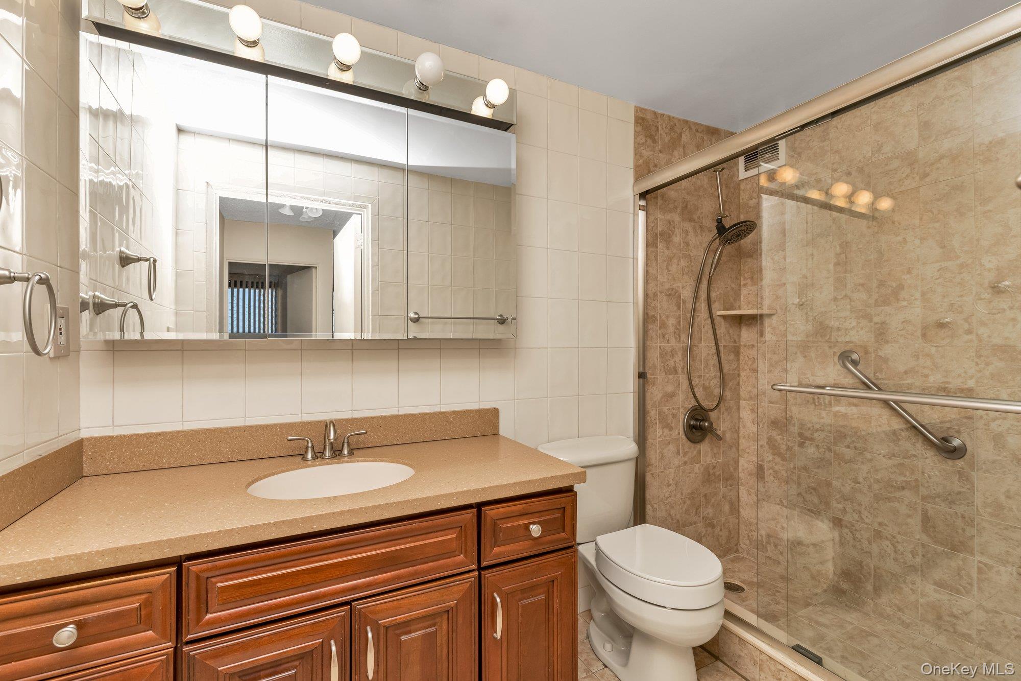 #9 photo, 162-11 9th, クイーンズ区 Beechhurst , NY 11357