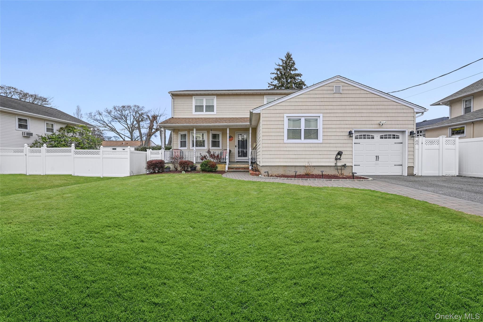 #1 photo, 3993 Fulton Avenue, Seaford , NY 11783