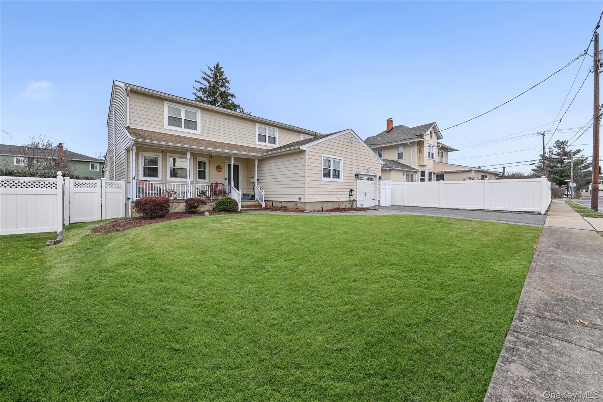 #2 photo, 3993 Fulton Avenue, Seaford , NY 11783