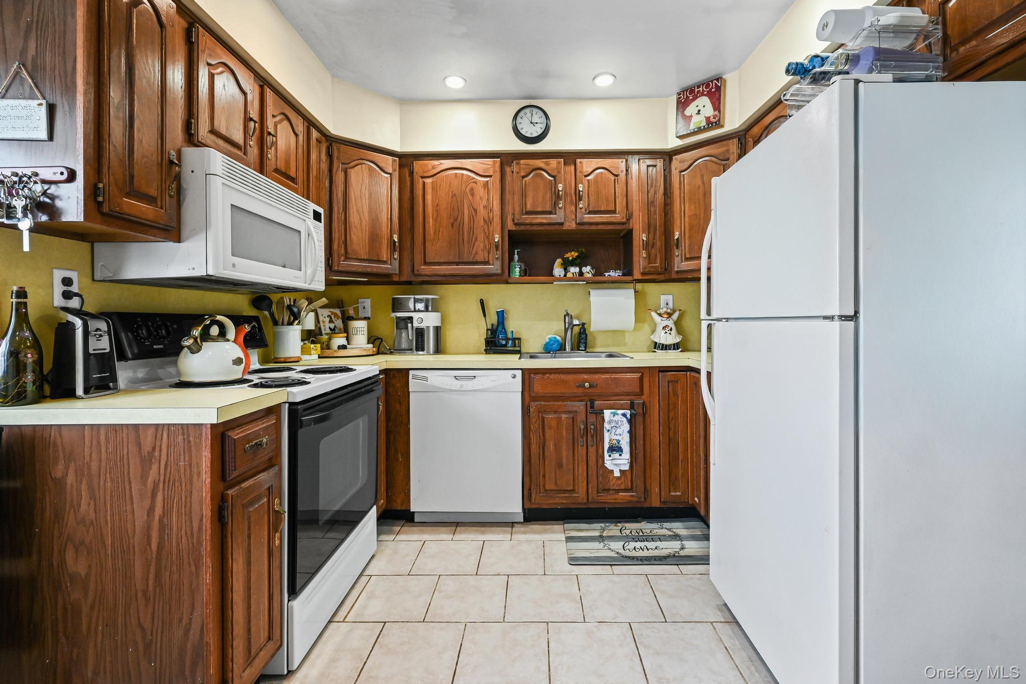 #20 photo, 3993 Fulton Avenue, Seaford , NY 11783