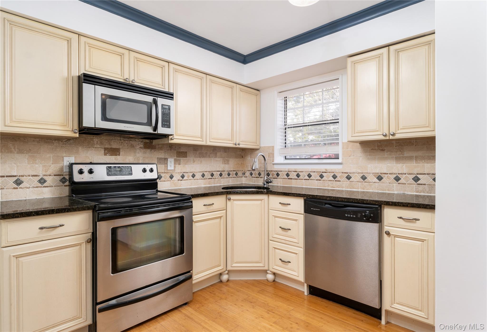 #4 photo, 34 Shinnecock Avenue, East Quogue , NY 11942