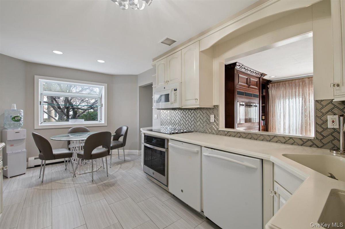 #6 photo, 16 Valley Lane, North Woodmere , NY 11581