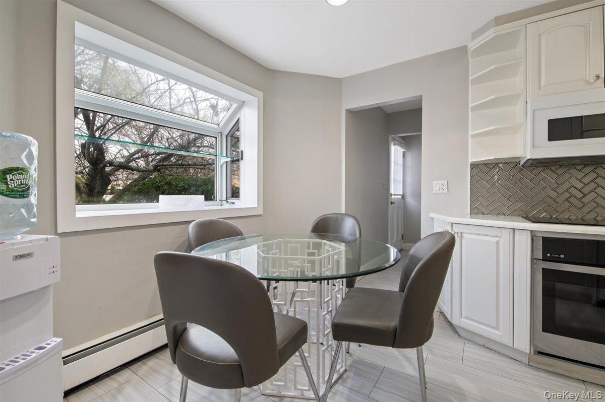 #9 photo, 16 Valley Lane, North Woodmere , NY 11581