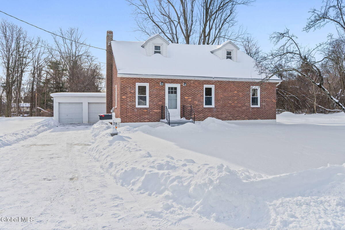 #1 photo, 7 Onderdonk Avenue, East Greenbush , NY 12144