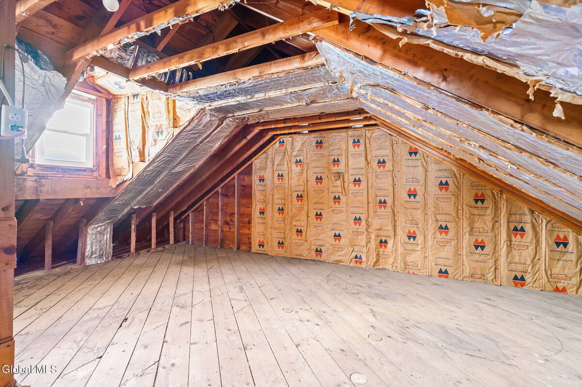 #18 photo, 7 Onderdonk Avenue, East Greenbush , NY 12144