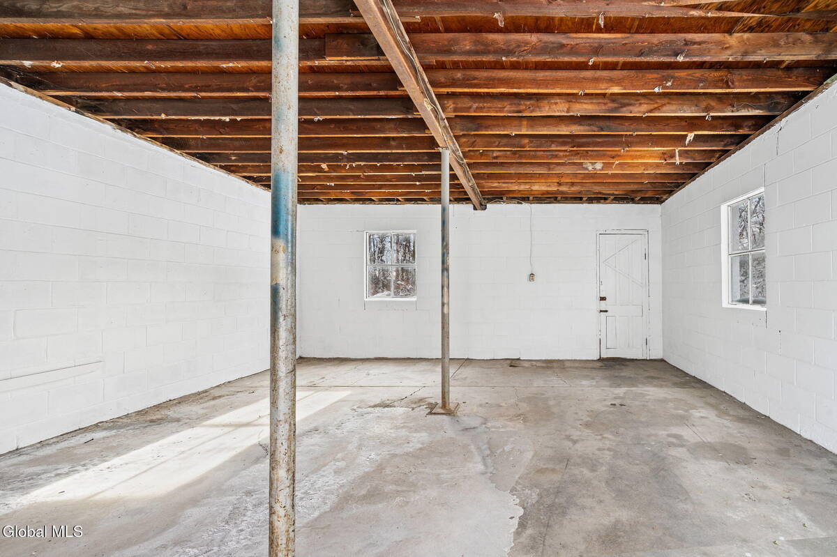 #26 photo, 7 Onderdonk Avenue, East Greenbush , NY 12144