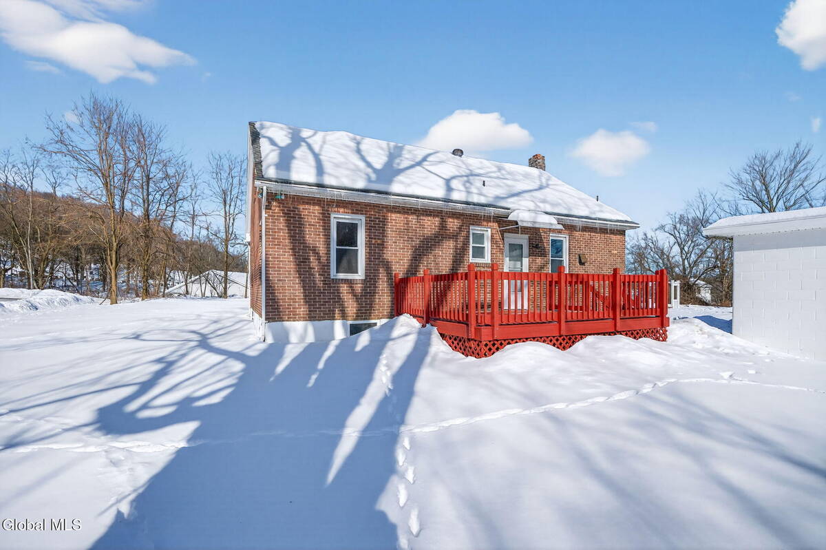 #28 photo, 7 Onderdonk Avenue, East Greenbush , NY 12144