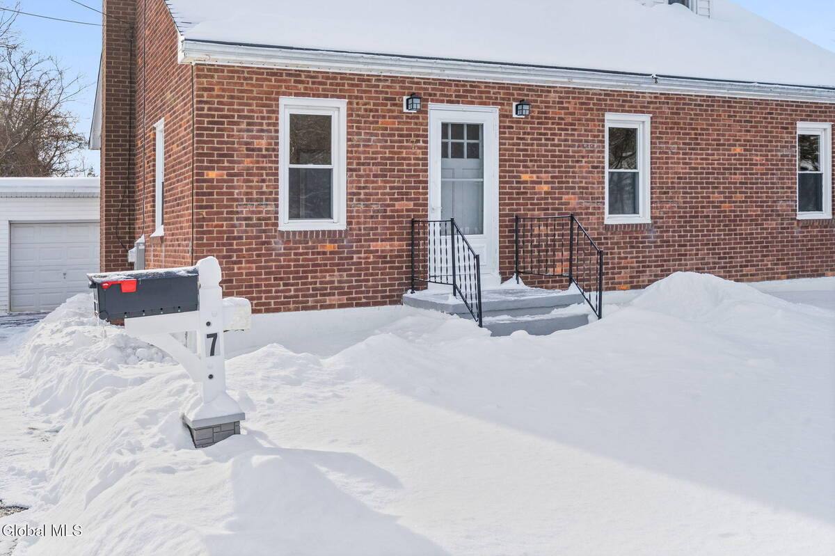 #3 photo, 7 Onderdonk Avenue, East Greenbush , NY 12144