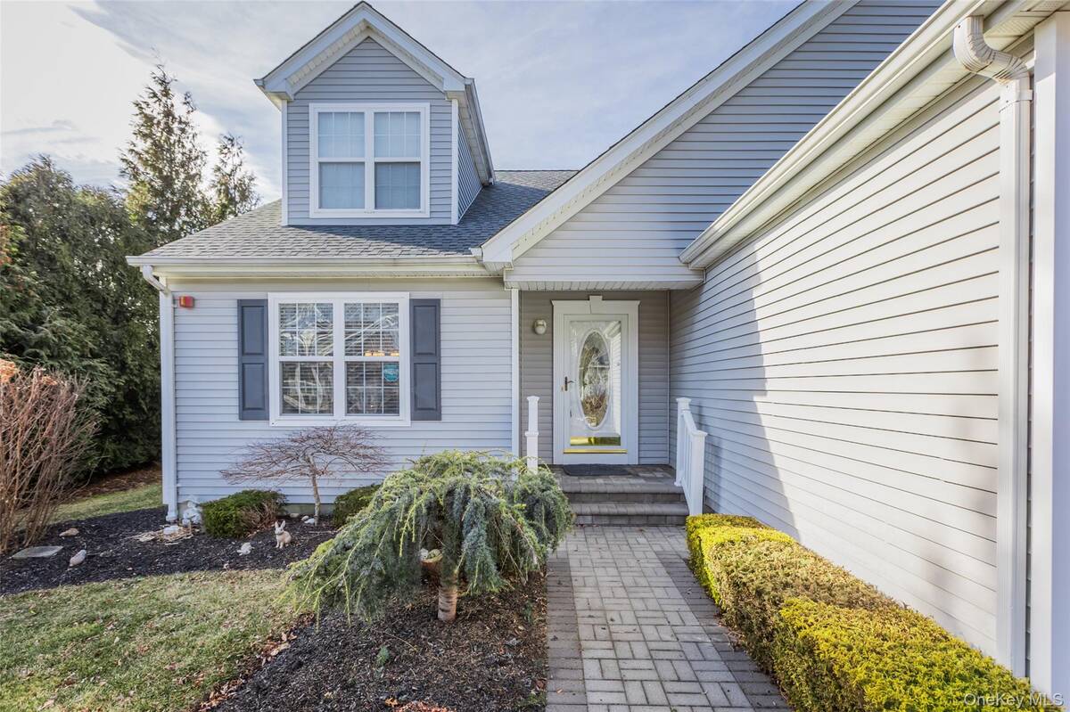 #2 photo, 38 Gettysburg Drive, Port Jefferson Station , NY 11776