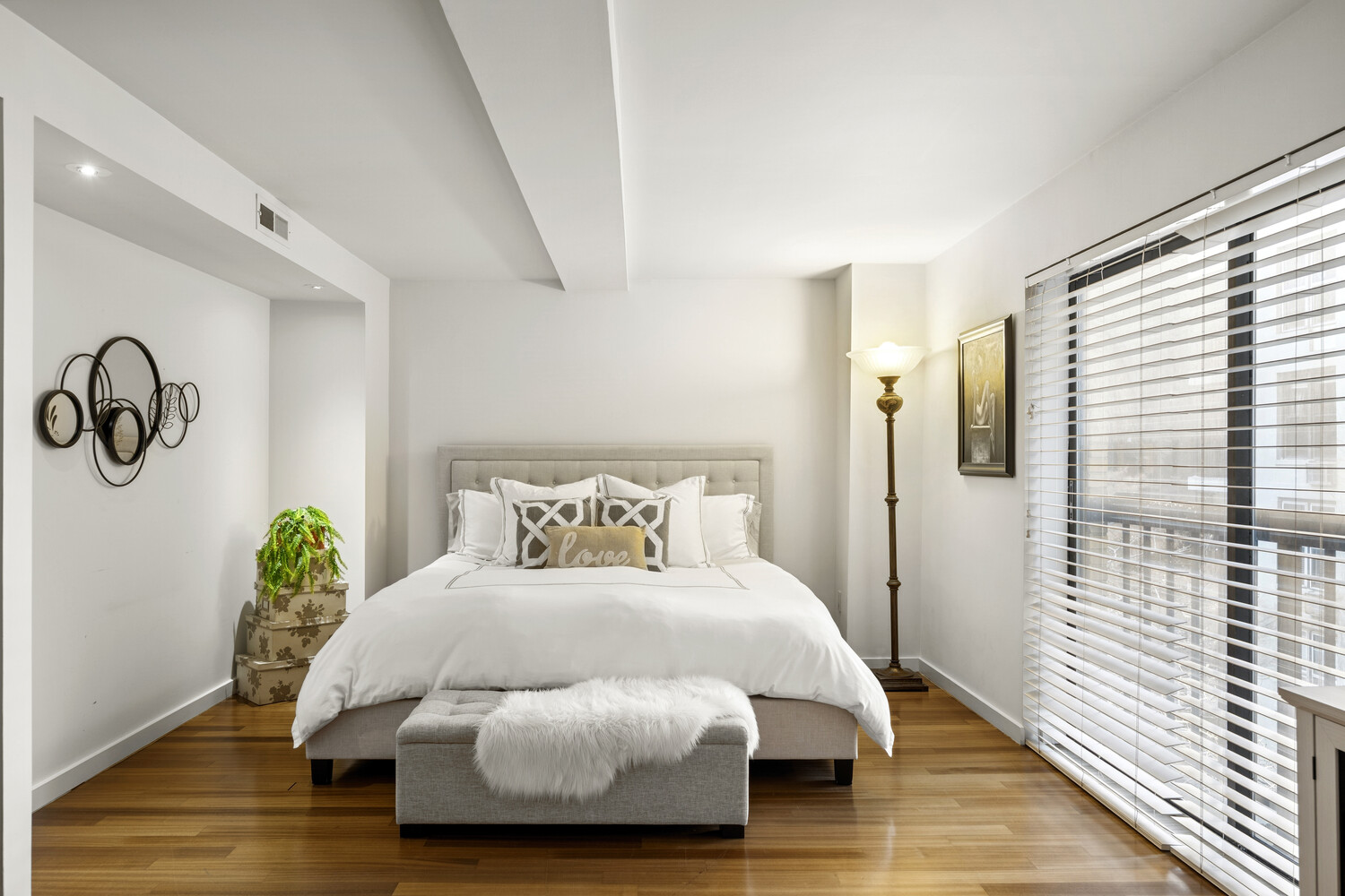 #11 photo, 253 W 73RD Street, Upper West Side , NY 10023