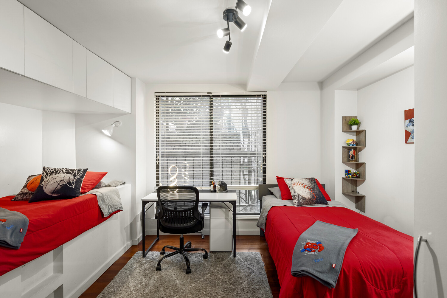 #13 photo, 253 W 73RD Street, Upper West Side , NY 10023