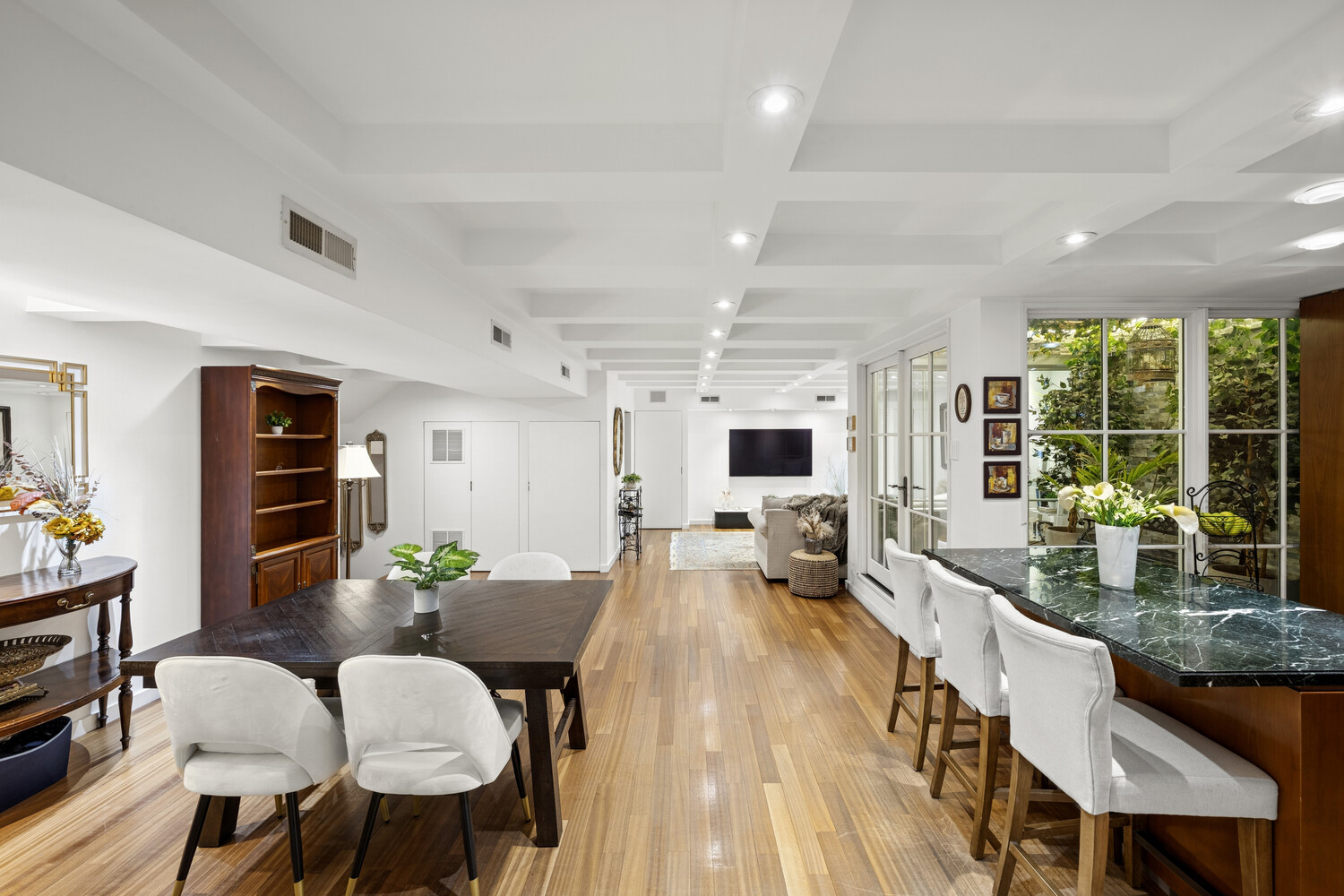 #9 photo, 253 W 73RD Street, Upper West Side , NY 10023