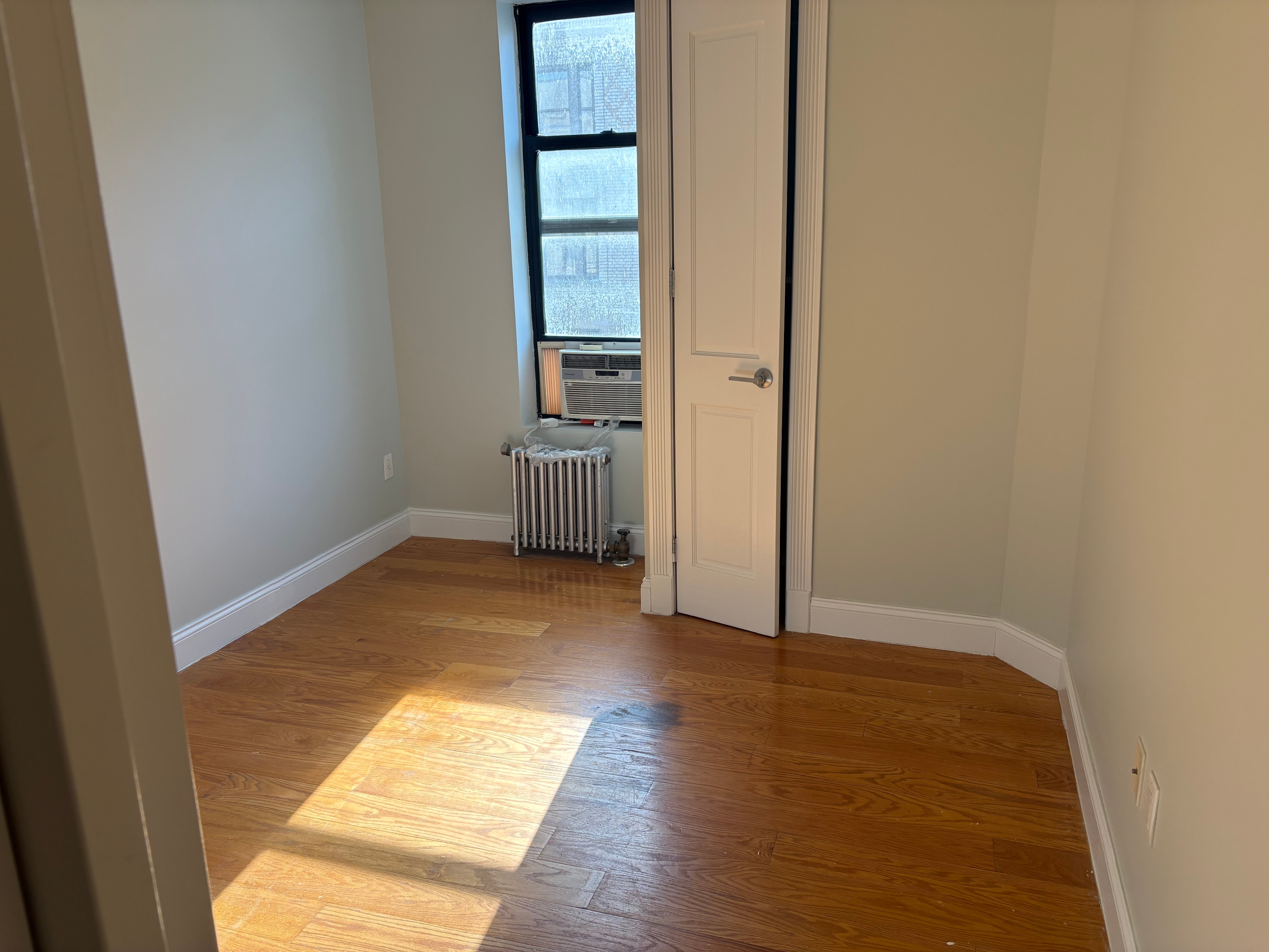 #4 photo, New York City, Hudson Heights , NY 10033