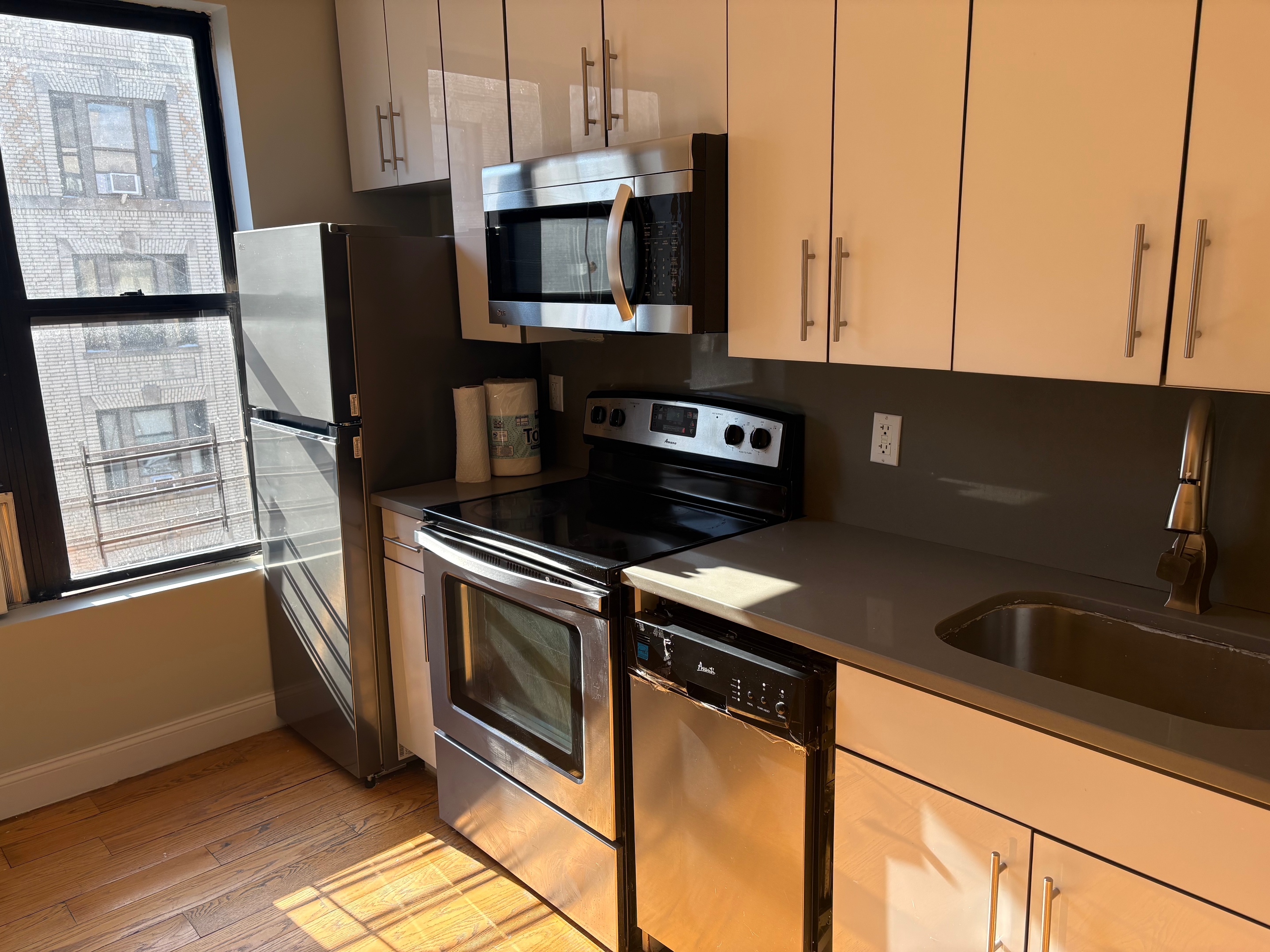 #8 photo, New York City, Hudson Heights , NY 10033