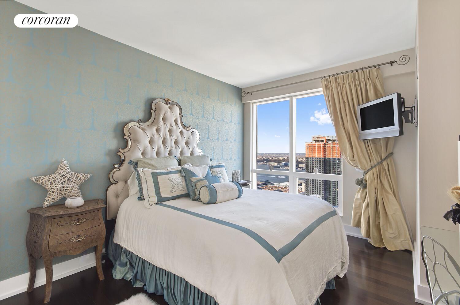 #6 photo, 350 W 42ND Street, Hell's Kitchen , NY 10036