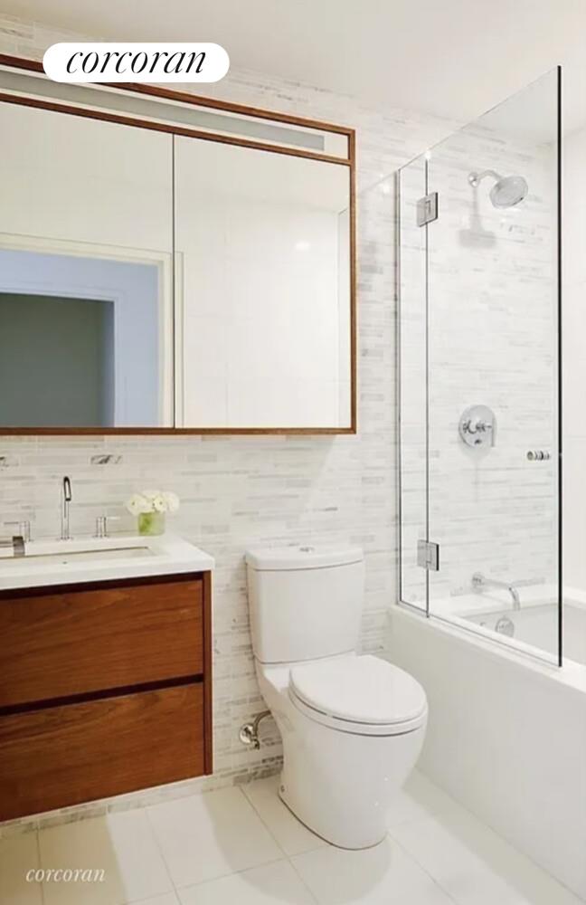 #5 photo, 301 W 53RD Street, Hell's Kitchen , NY 10019