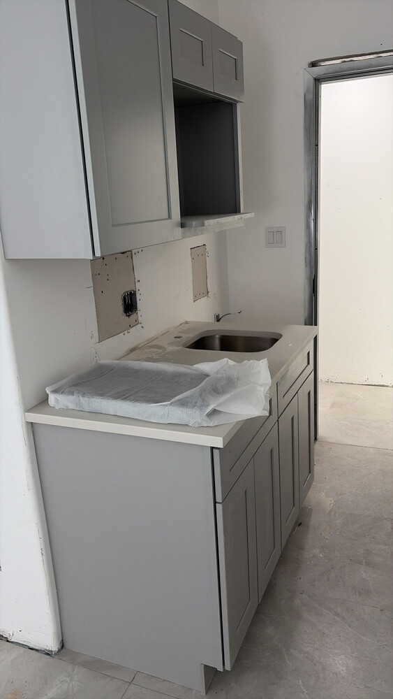 #5 photo, Bronx, Belmont , NY 10458