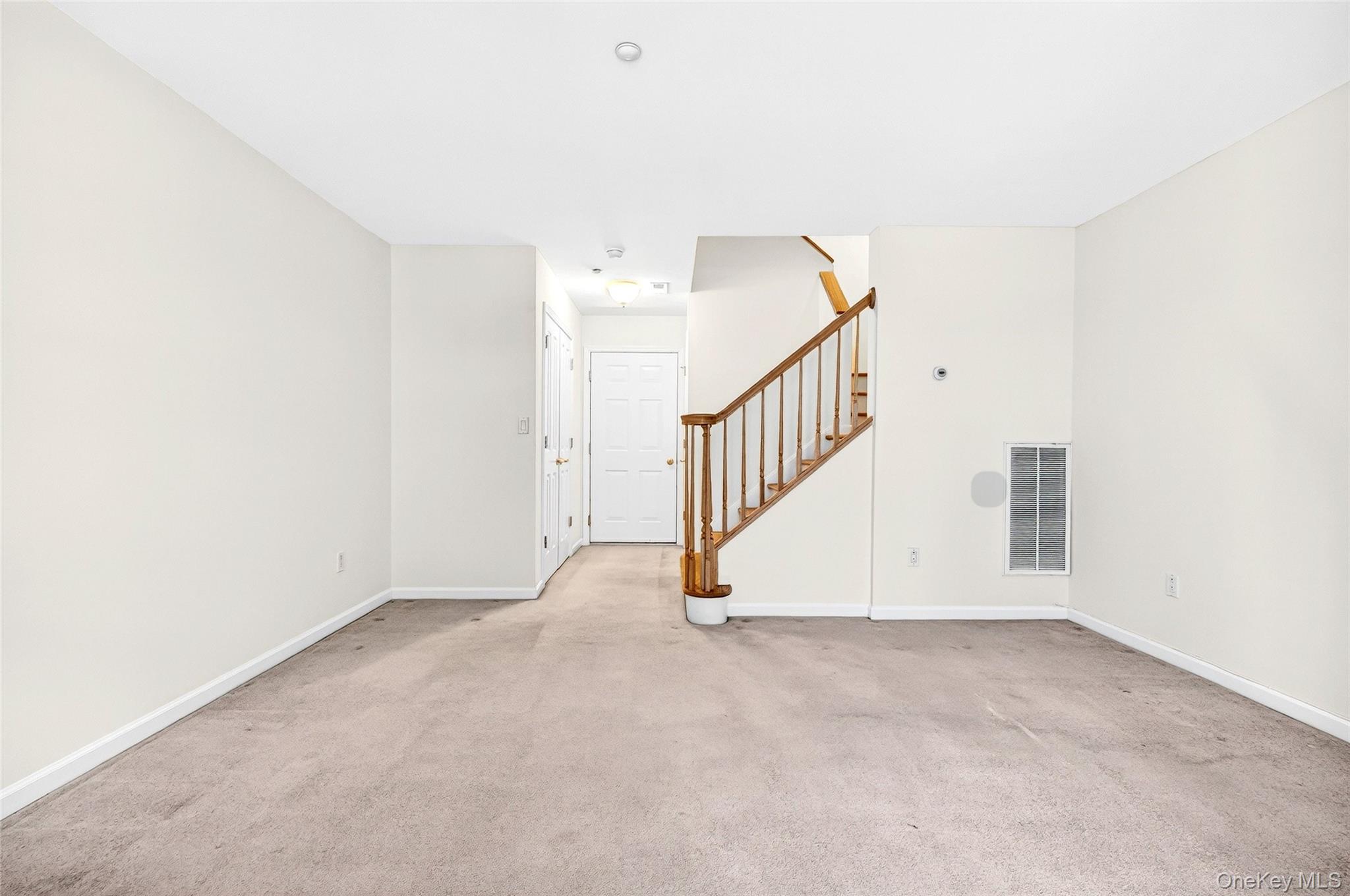 #5 photo, 17 Harbor Pointe Drive, Haverstraw , NY 10927