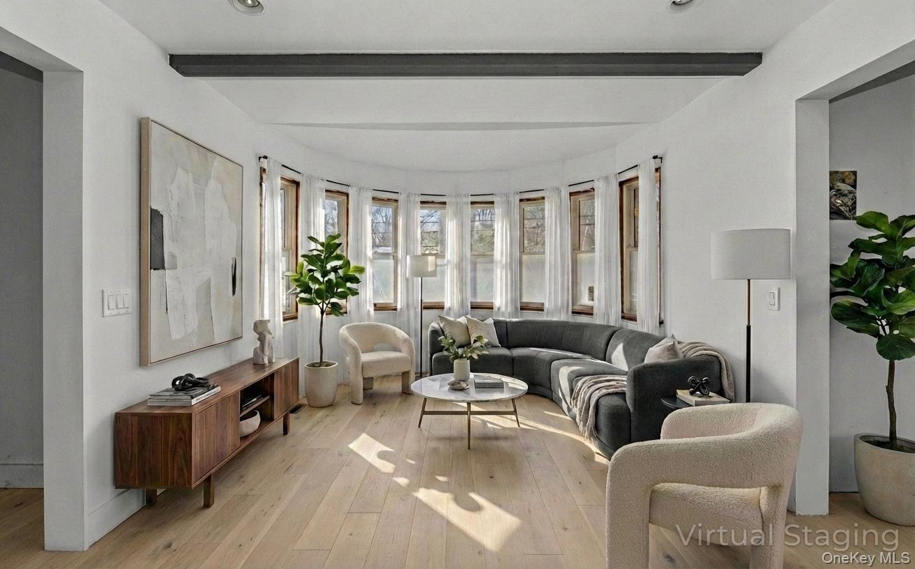 #18 photo, 67 Church Lane, East Hampton , NY 11937