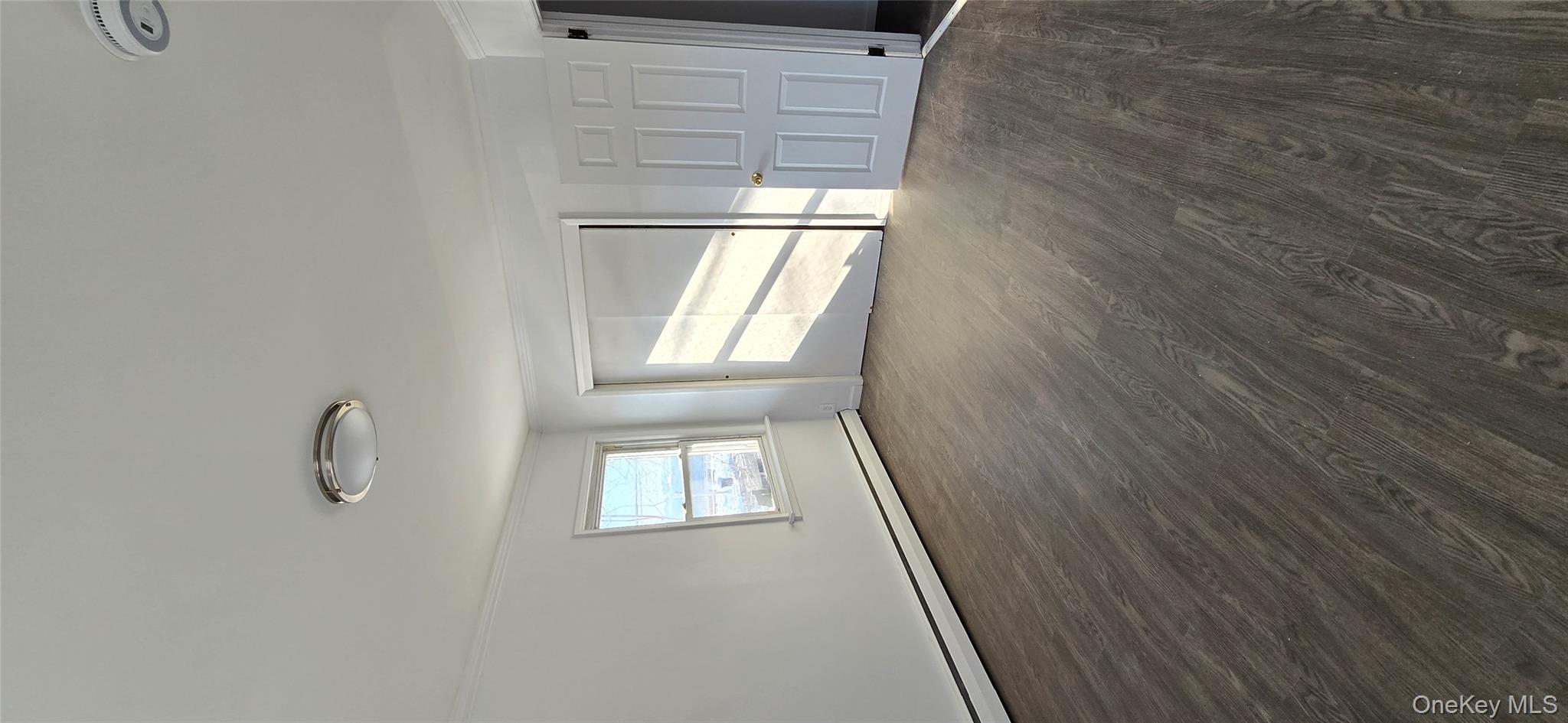 #11 photo, 11502 Poppenhusen Avenue, 皇后區 College Point , NY 11356