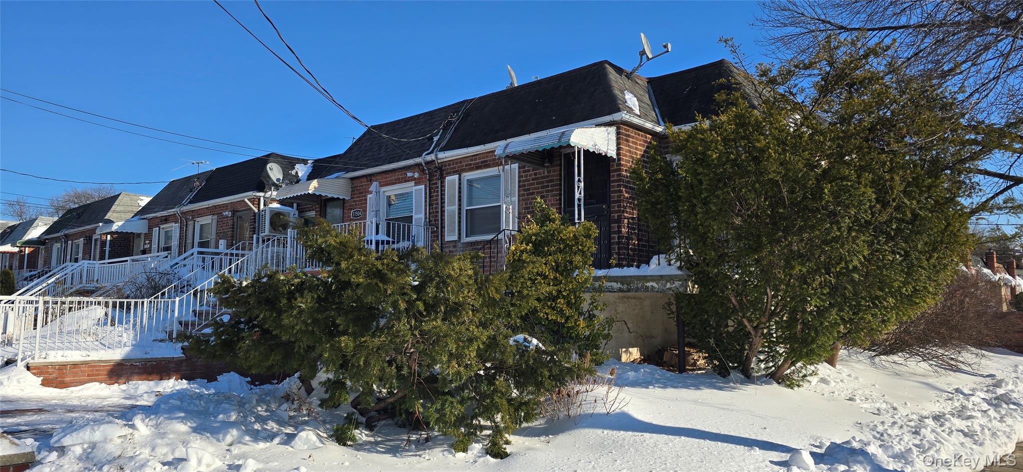 #2 photo, 11502 Poppenhusen Avenue, 皇后區 College Point , NY 11356