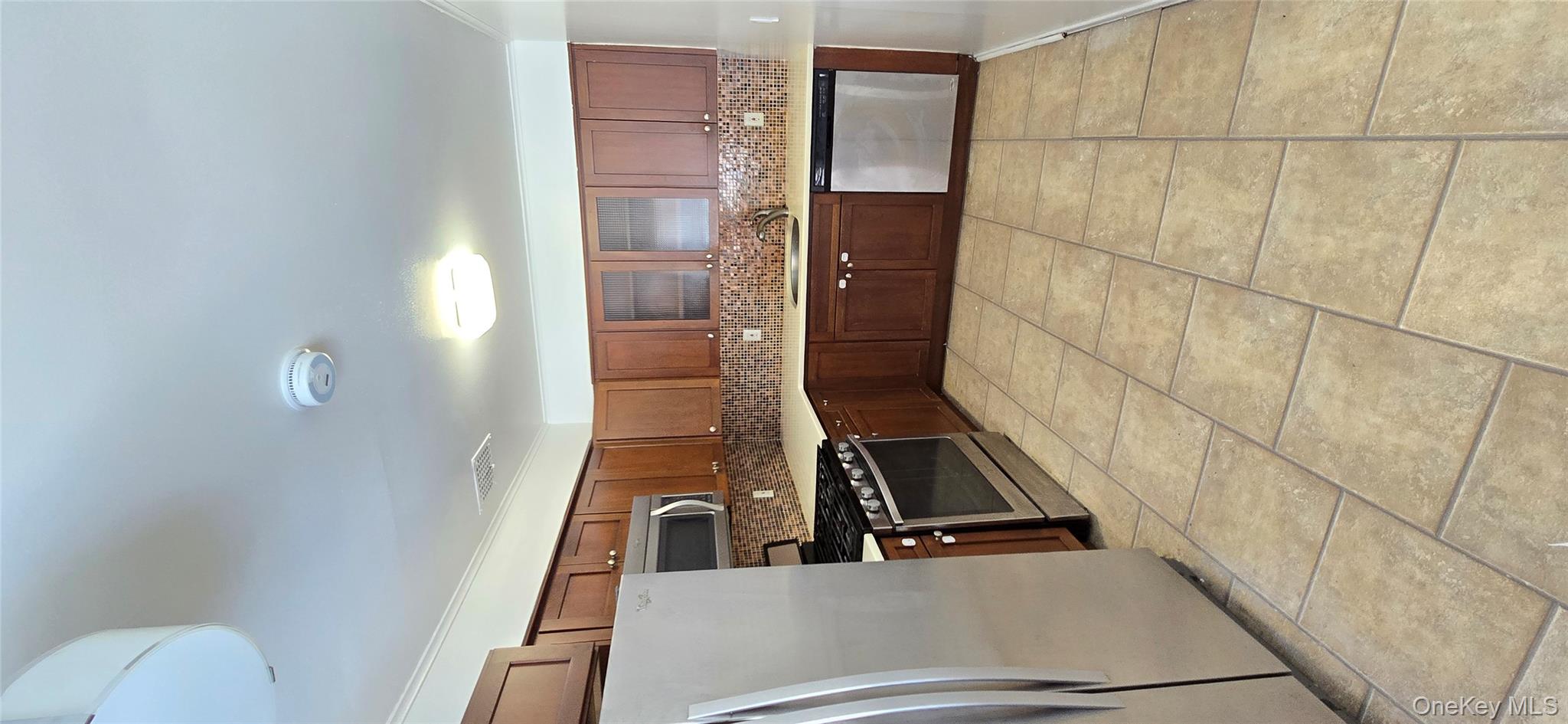 #5 photo, 11502 Poppenhusen Avenue, 皇后區 College Point , NY 11356