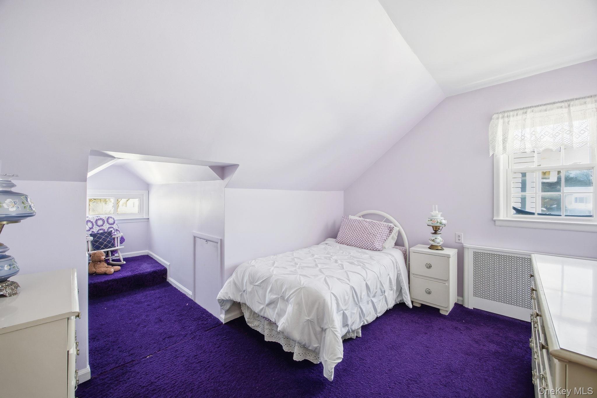 #15 photo, 54 Aberdeen Road, New Hyde Park , NY 11040