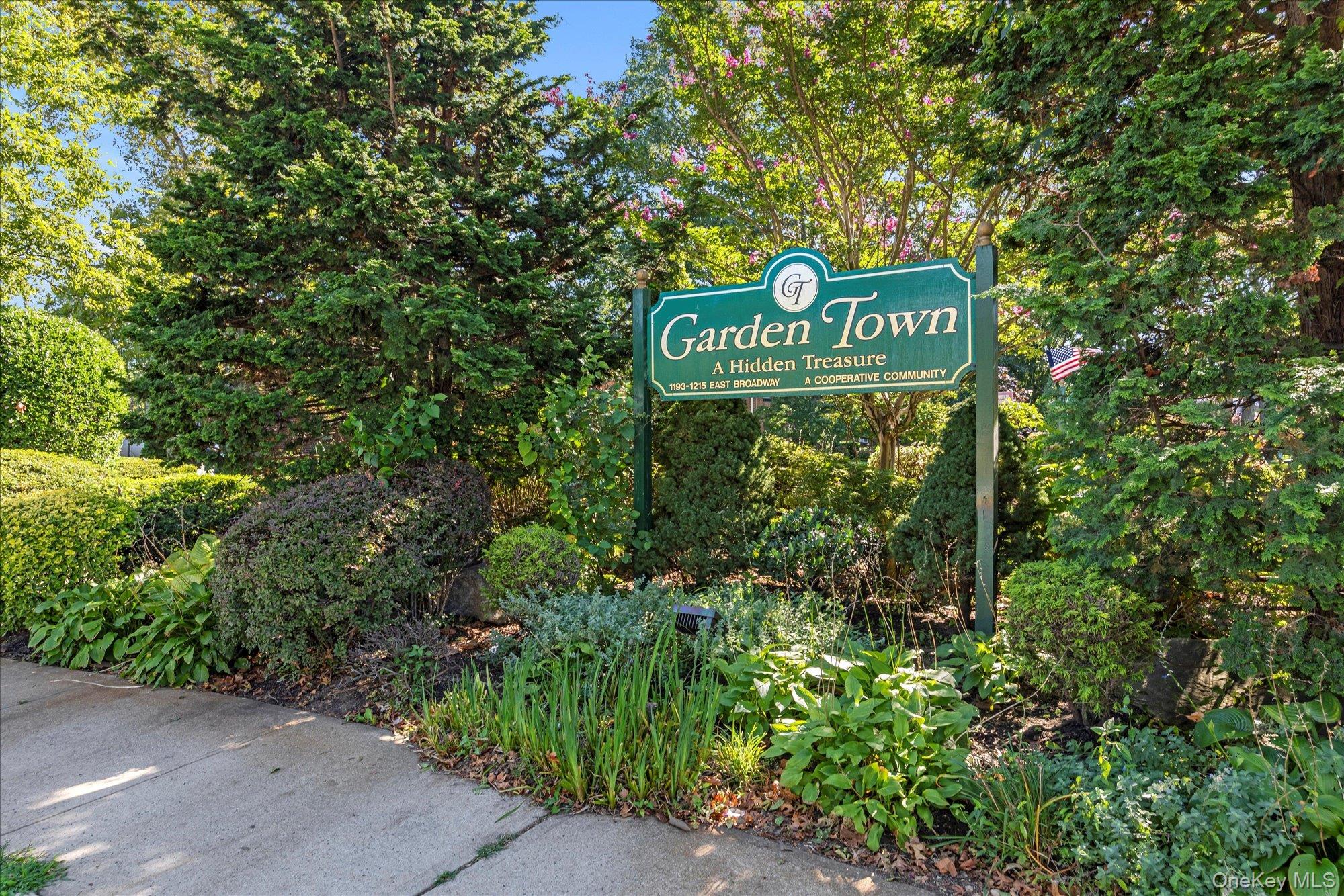 #1 photo, 1203 E Broadway, Hewlett , NY 11557