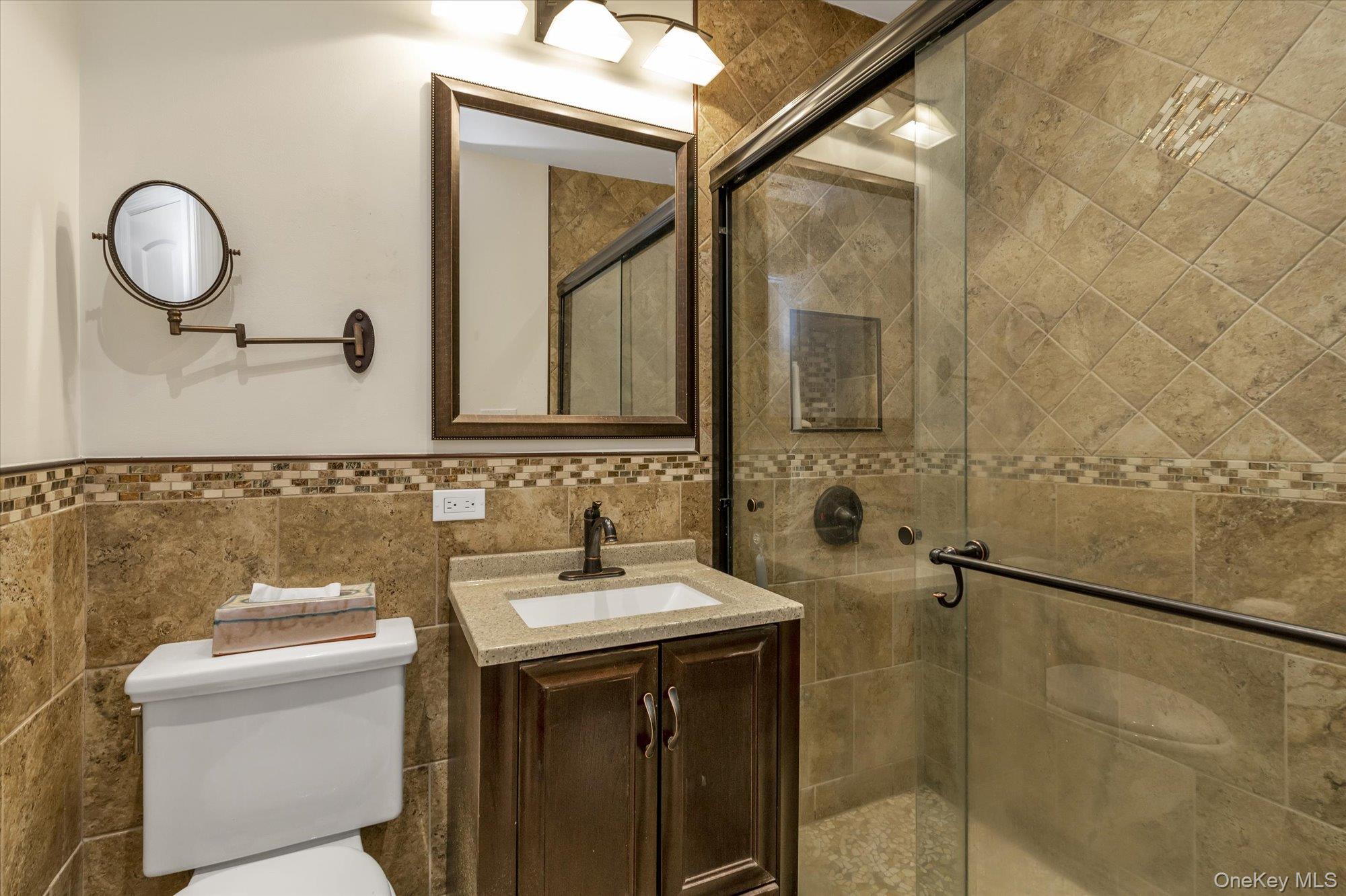 #12 photo, 1203 E Broadway, Hewlett , NY 11557