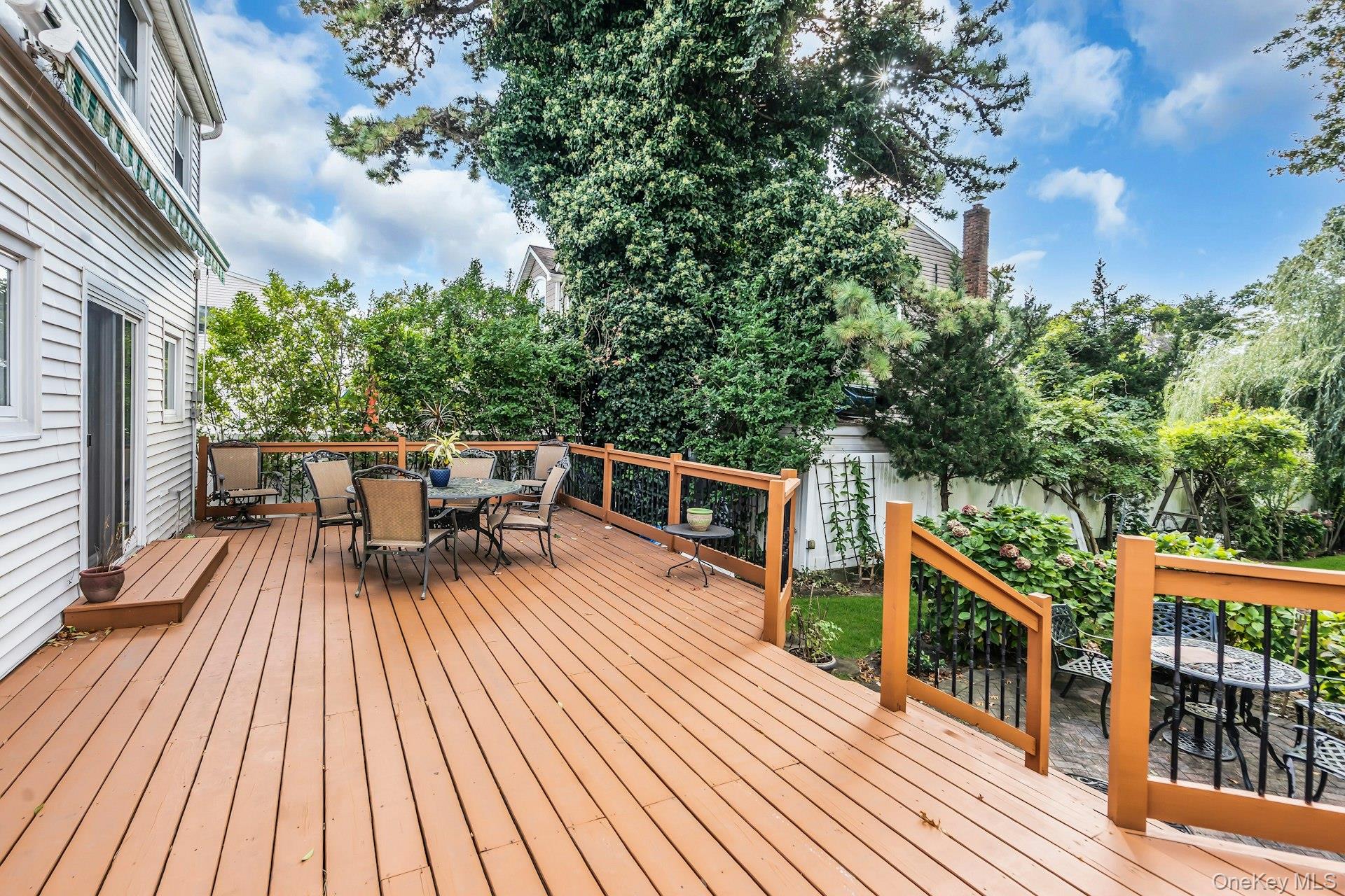 #4 photo, 2730 Remsen Street, Baldwin , NY 11510