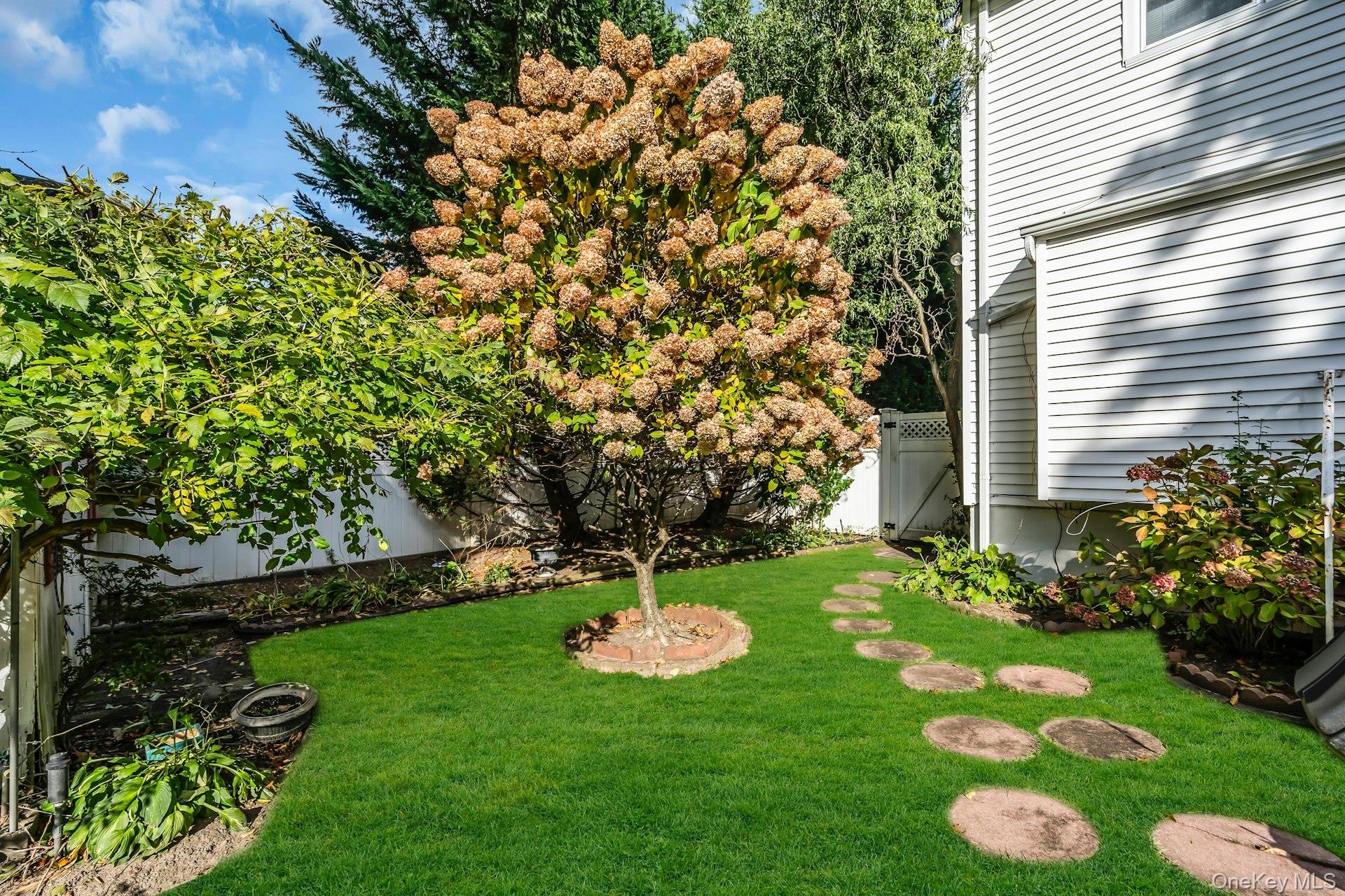 #6 photo, 2730 Remsen Street, Baldwin , NY 11510