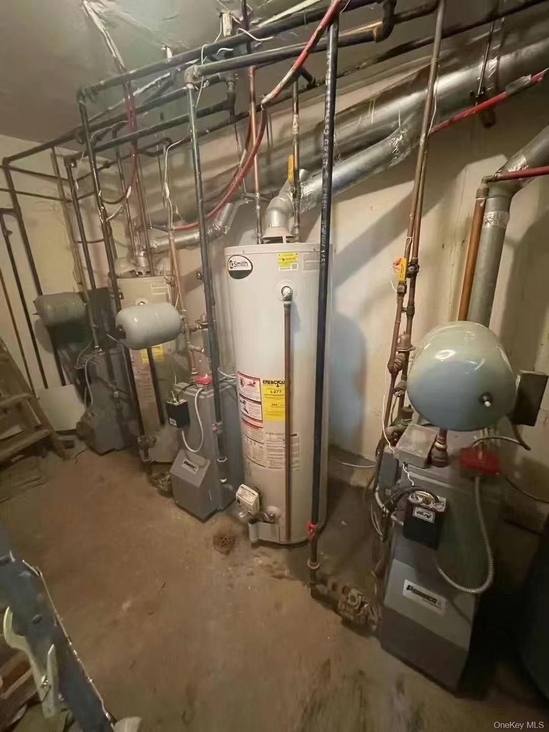 #8 photo, 3741 98th Street, كوينز Corona , NY 11368